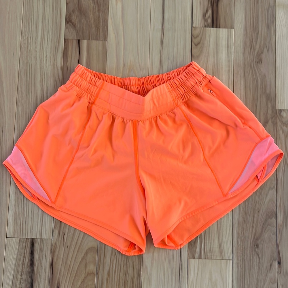 Lululemon Hotty Hot Short in Bright Orange Size 4, 4” Inseam